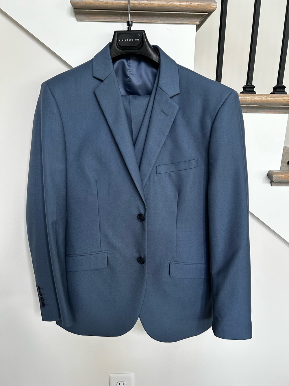 Alain Dupetit Men's Blue Two-Button 3 piece Suit - never worn